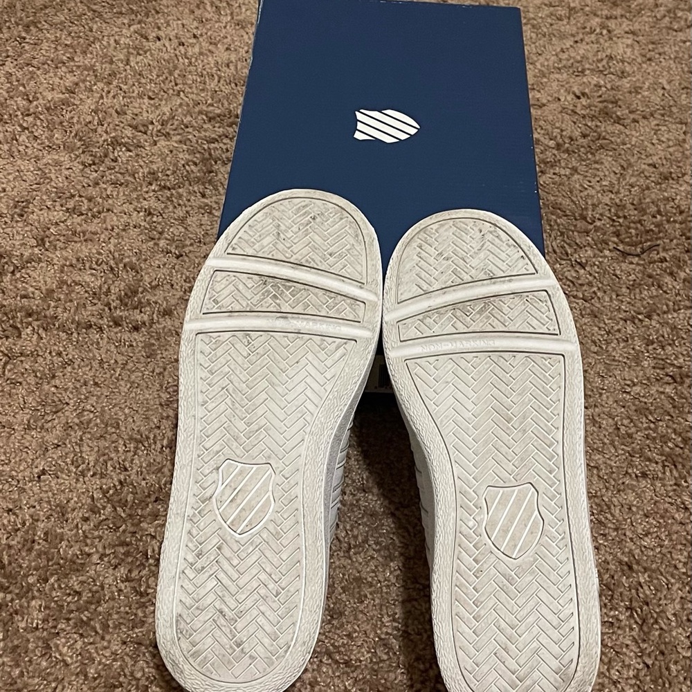 K Swiss - Picture 4 of 4